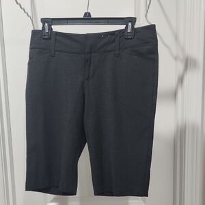 Old Navy Black Women's Shorts Bermudas